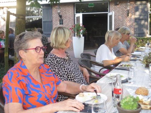Uden-1-14